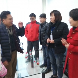 雨之露“开启阳光”助残工作人员减压小组第三节活动举行
