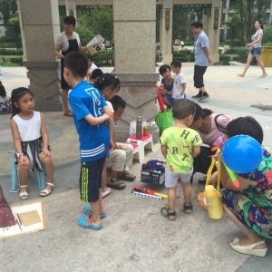 “绿色环保，以物换物”社区跳蚤市场活动第三期